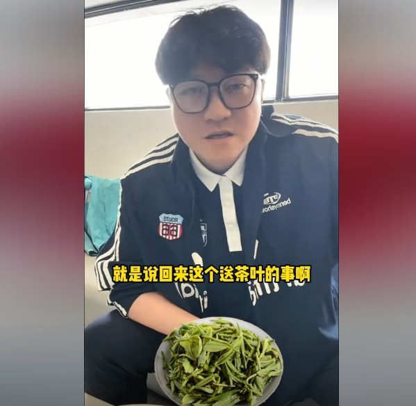 趙鵬：不太清楚賈秀全要球員買(mǎi)茶葉的段子，但這在現(xiàn)實(shí)中也正常