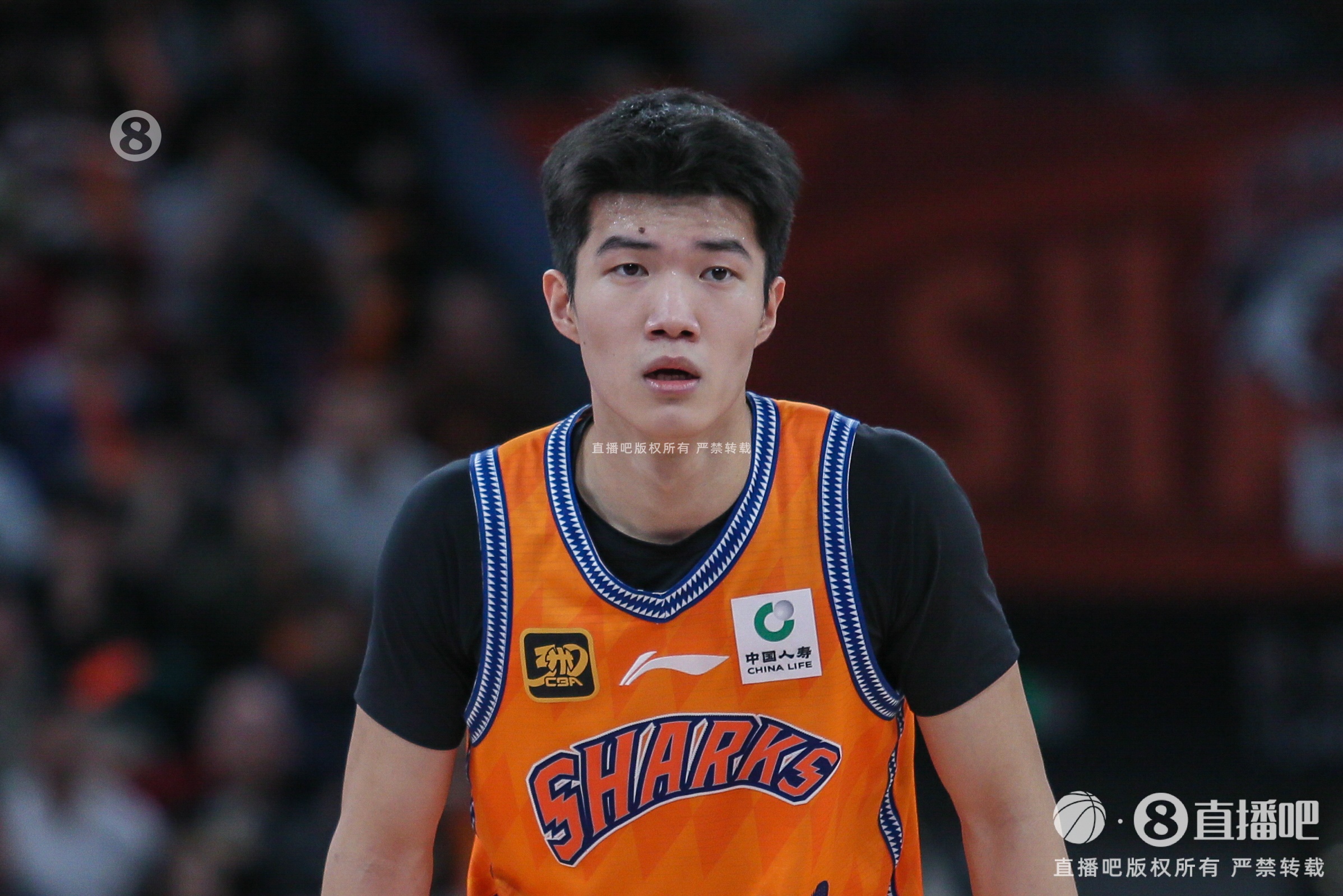 率先發(fā)力！偰李永煒首節(jié)5中4拿到11分 三分4中3
